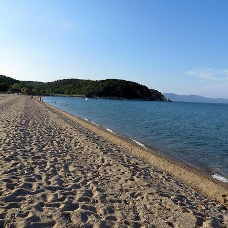 Beachfront Stylish Maisonette In Иериссос Экстерьер фото
