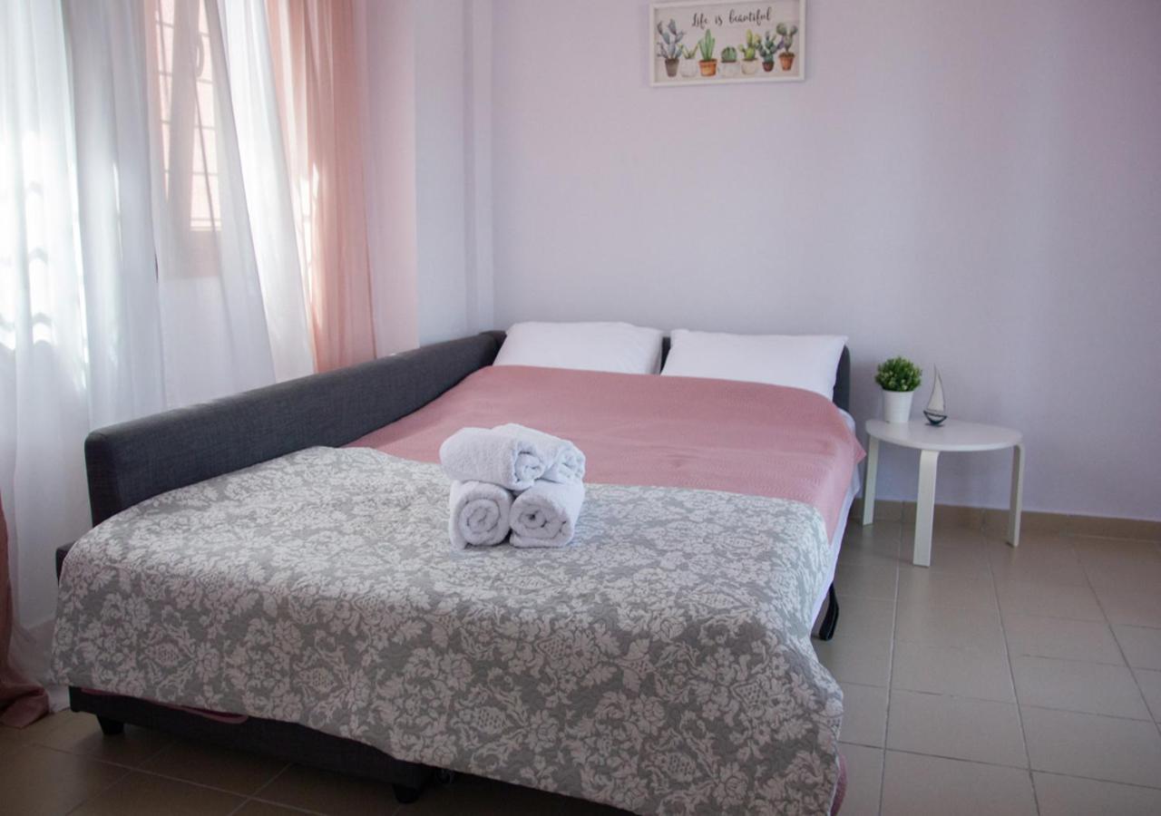 Beachfront Stylish Maisonette In Иериссос Экстерьер фото
