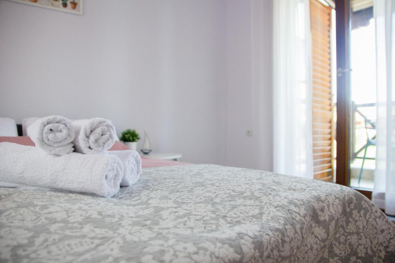 Beachfront Stylish Maisonette In Иериссос Экстерьер фото